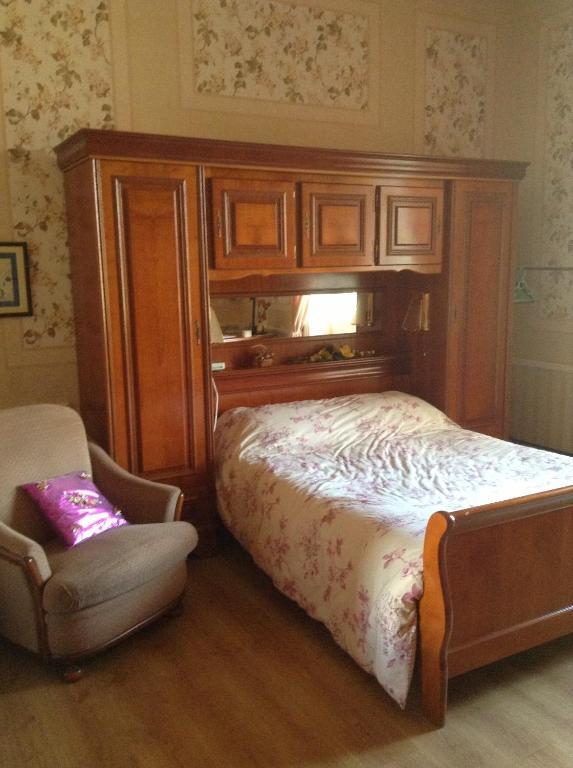 Chambres D'Hotes Du Chalet De Caharet Pipriac ภายนอก รูปภาพ