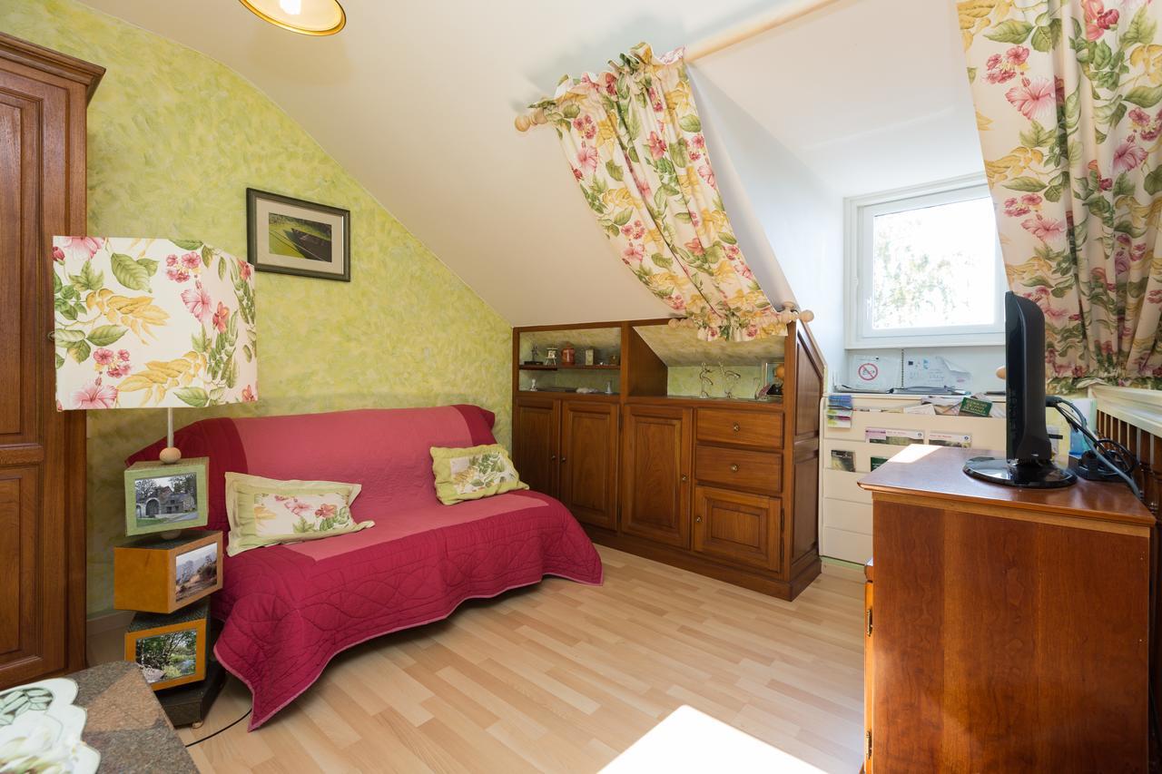Chambres D'Hotes Du Chalet De Caharet Pipriac ภายนอก รูปภาพ